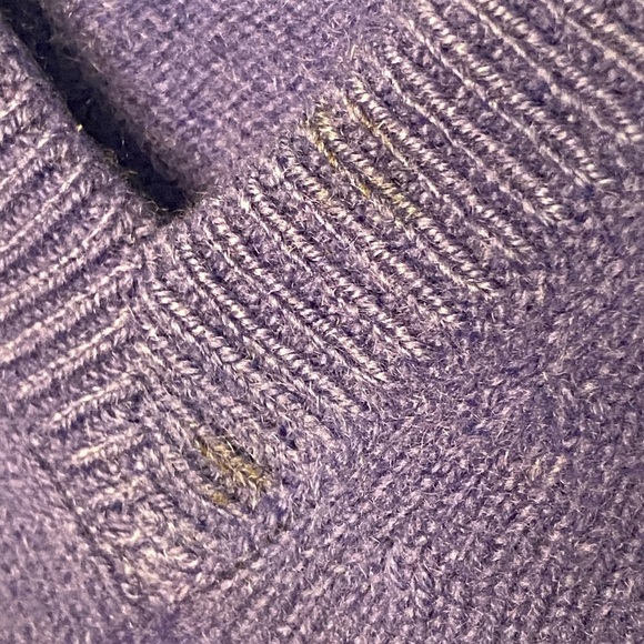 Neiman Marcus Scotland 100% Cashmere Blue v-Neck Men’s Sweater 44 Large - Picture 6 of 8